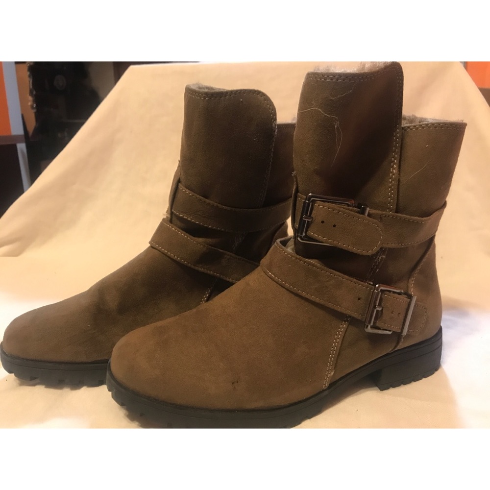 Brash ankle boots